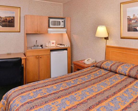 Imagen de los interiores del Motel Econo Lodge Village. Foto 12
