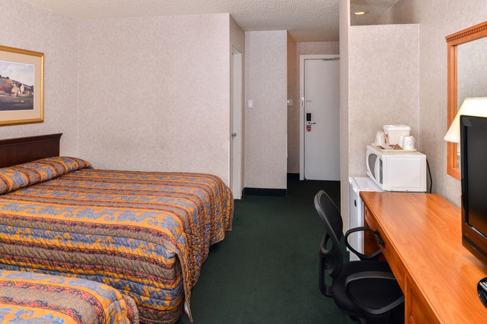 Imagen de la habitación del Motel Econo Lodge Village. Foto 3