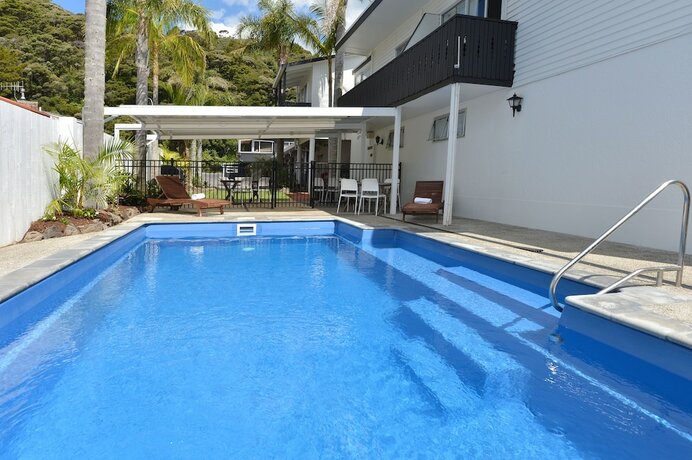 Imagen general del Motel Edelweiss, Bah&iacute;a de las Islas. Foto 1