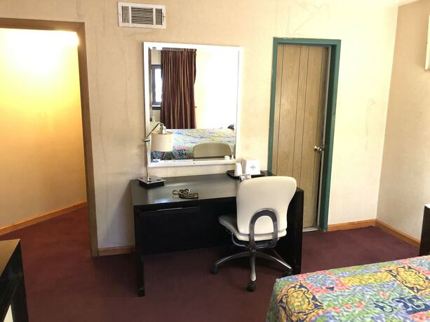 Imagen de la habitación del Motel Edgebrook Chicago North Shore by OYO. Foto 16