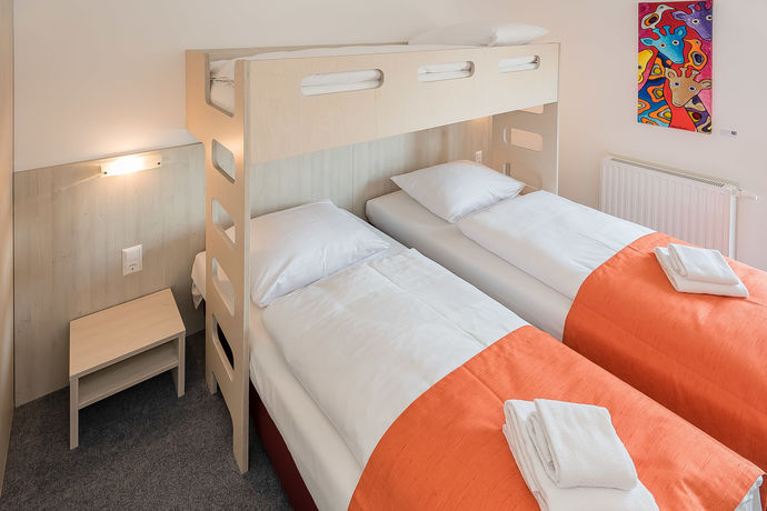 Imagen del bar/restaurante del Motel Einstein Erding. Foto 3