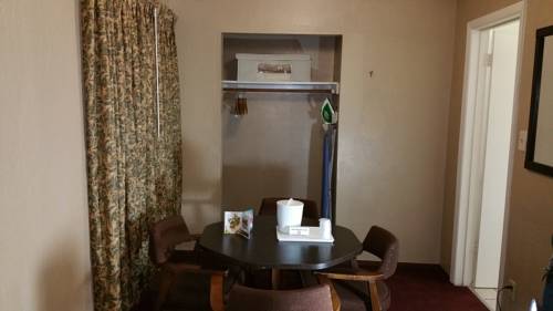 Imagen de la habitación del Motel El Dorado, Mi-Wuk Village. Foto 8