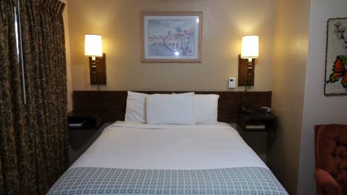 Imagen de la habitación del Motel El Dorado, Mi-Wuk Village. Foto 10