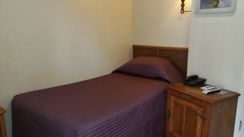 Imagen de la habitación del Motel El Dorado, Mi-Wuk Village. Foto 13