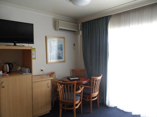 Imagen de la habitación del Motel El Lago Waters. Foto 3