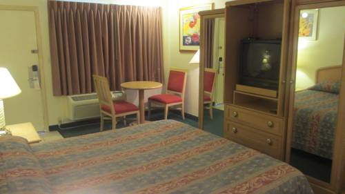 Imagen de la habitación del Motel El Rancho, Lodi. Foto 11
