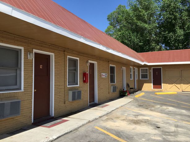Imagen de los interiores del Motel Elko. Foto 16