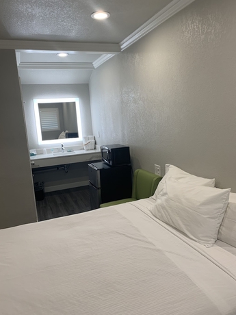 Imagen de la habitación del Motel Elmwood, Auburn. Foto 9