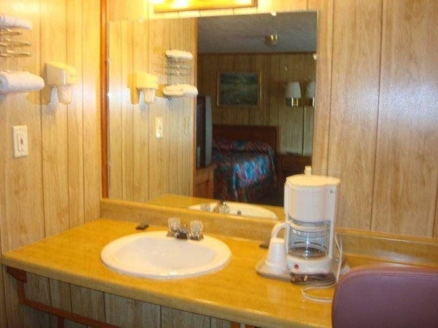 Imagen de la habitación del Motel Elmwood Motor Lodge. Foto 16