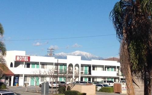 Imagen de la habitación del Motel Eunice Plaza. Foto 2