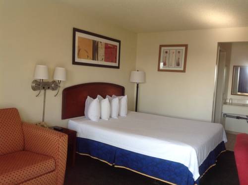 Imagen de la habitación del Motel Eunice Plaza. Foto 9