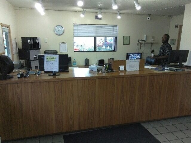 Imagen de los interiores del Motel E-z 8 Newark. Foto 9