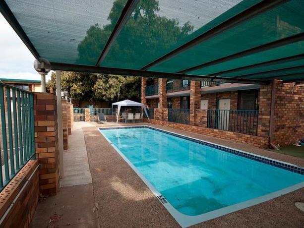 Imagen de la piscina del Motel FIGTREE. Foto 5