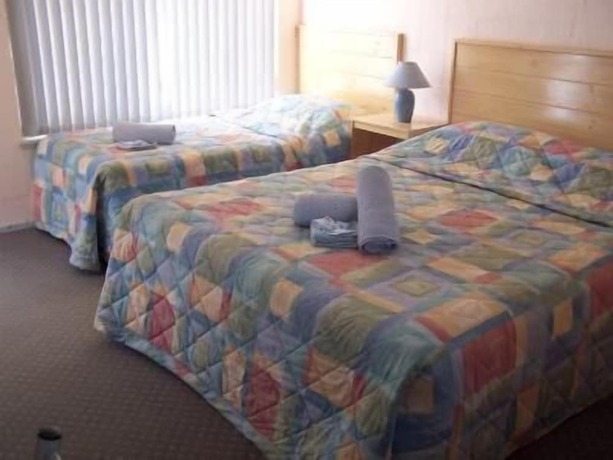 Imagen de la habitación del Motel Farnboro. Foto 16