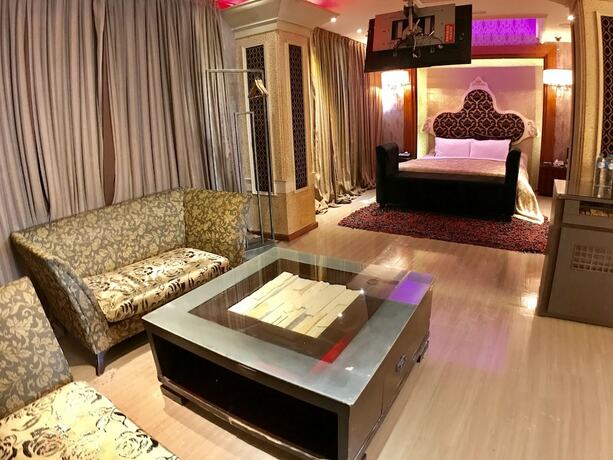 Imagen de la habitación del Motel Fongchin. Foto 17