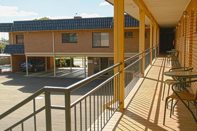 Imagen de los exteriores del Motel Fountain View. Foto 13