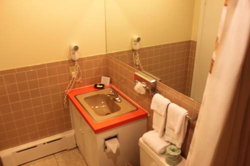 Imagen de la habitación del Motel Four Winds Country. Foto 4