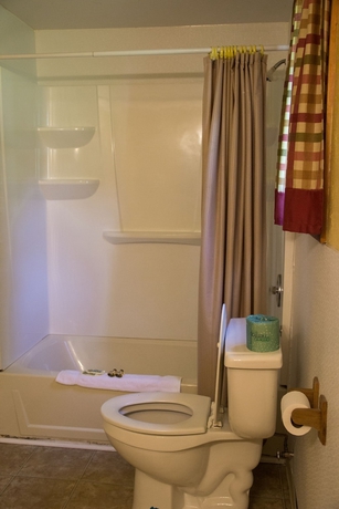Imagen de la habitación del Motel Fran Cove. Foto 11