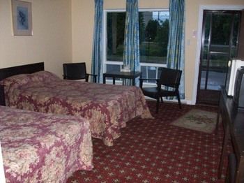 Imagen de la habitación del Motel Franklin and Trailer Park. Foto 6