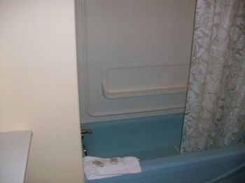 Imagen de la habitación del Motel Franklin and Trailer Park. Foto 9