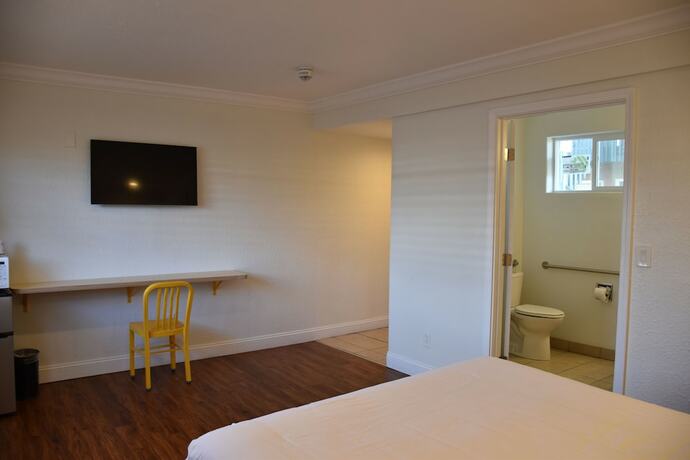 Imagen de la habitación del Motel Gateway Lodge, Monterey. Foto 14