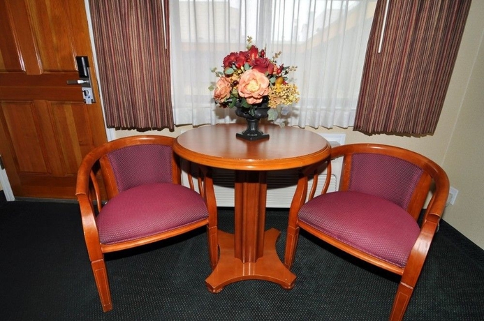 Imagen de los interiores del Motel Geary Parkway. Foto 10