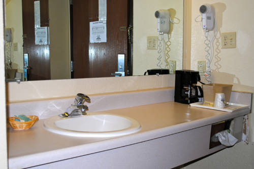 Imagen de la habitación del Motel Geneva Inn, Saint Charles. Foto 6