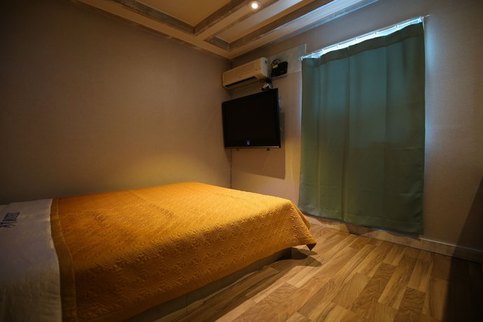 Imagen de la habitación del Motel Geogi. Foto 9