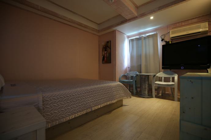 Imagen de la habitación del Motel Geogi. Foto 12