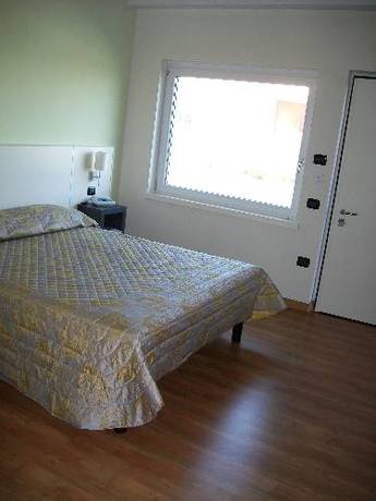Imagen de la habitación del Motel Giglio, Brescello. Foto 3