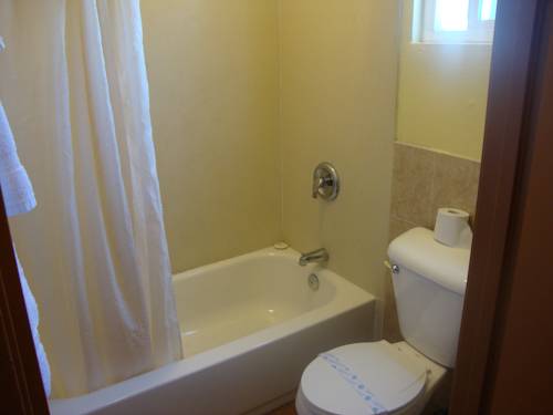 Imagen de la habitación del Motel Glendora. Foto 6