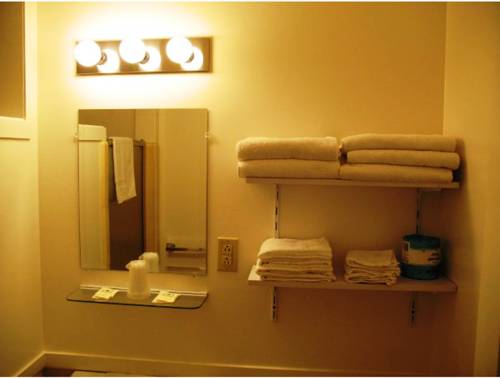 Imagen de la habitación del Motel Golden West. Foto 6