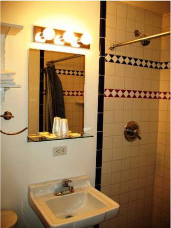 Imagen de la habitación del Motel Golden West. Foto 8