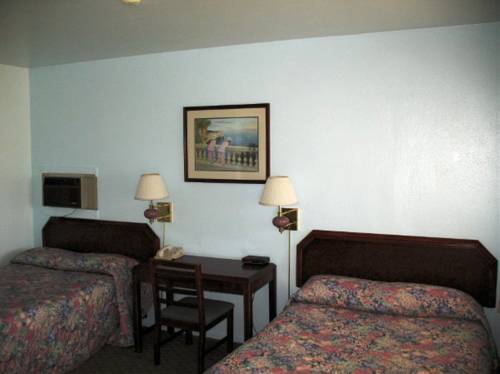 Imagen de la habitación del Motel Golden West. Foto 11
