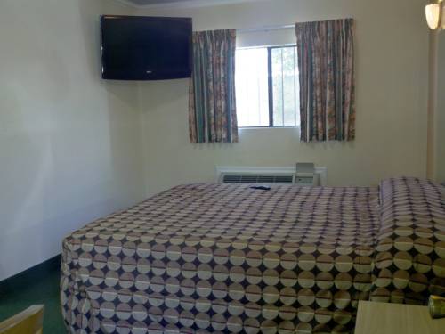 Imagen de la habitación del Motel Golden West Manor. Foto 3