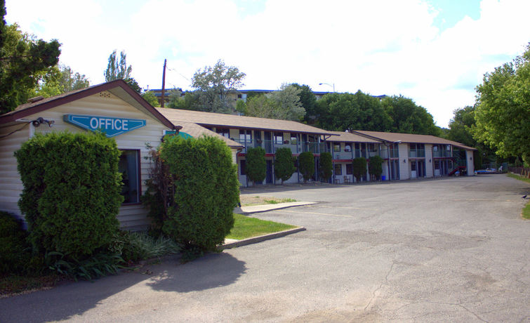 Imagen de la piscina del Motel Grandview, Kamloops. Foto 15
