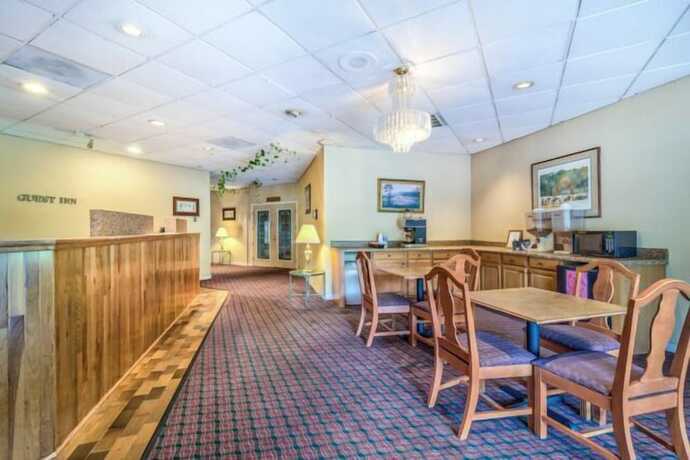 Imagen del bar/restaurante del Motel Guest Inn, Aiken. Foto 15