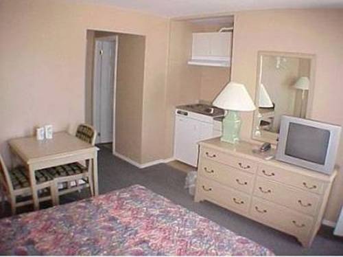 Imagen de la habitación del Motel Guest Inn, Quinte West. Foto 2