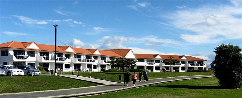 Imagen de los exteriores del Motel Harbour View on Ahuriri Beach in Napier NZ with sea view suites. Foto 5
