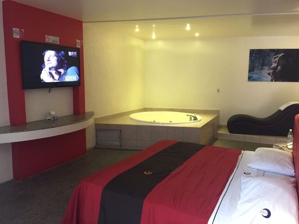 Imagen de la habitación del Motel Helsinky - Adults Only. Foto 2