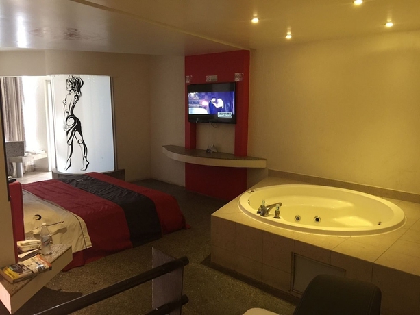 Imagen de la habitación del Motel Helsinky - Adults Only. Foto 3