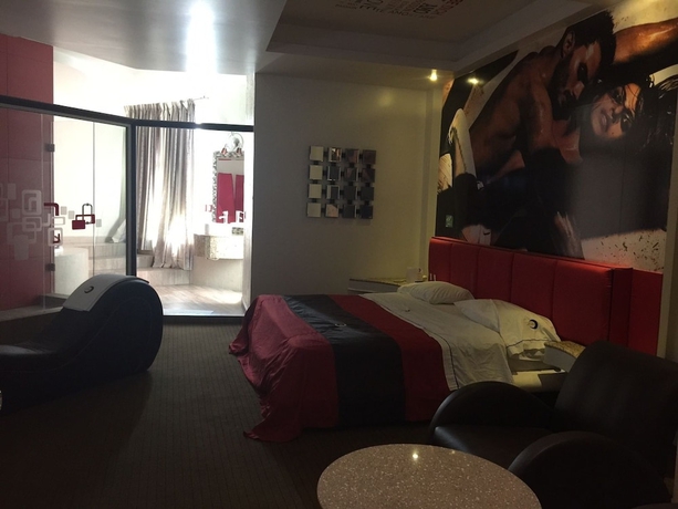 Imagen de la habitación del Motel Helsinky - Adults Only. Foto 6