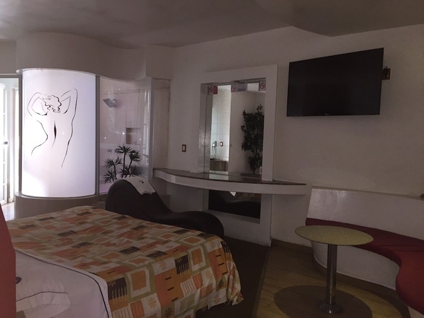 Imagen de la habitación del Motel Helsinky - Adults Only. Foto 7