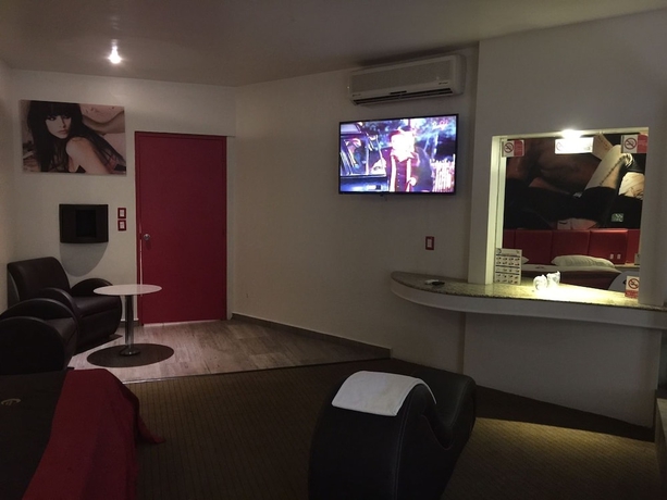 Imagen de la habitación del Motel Helsinky - Adults Only. Foto 13