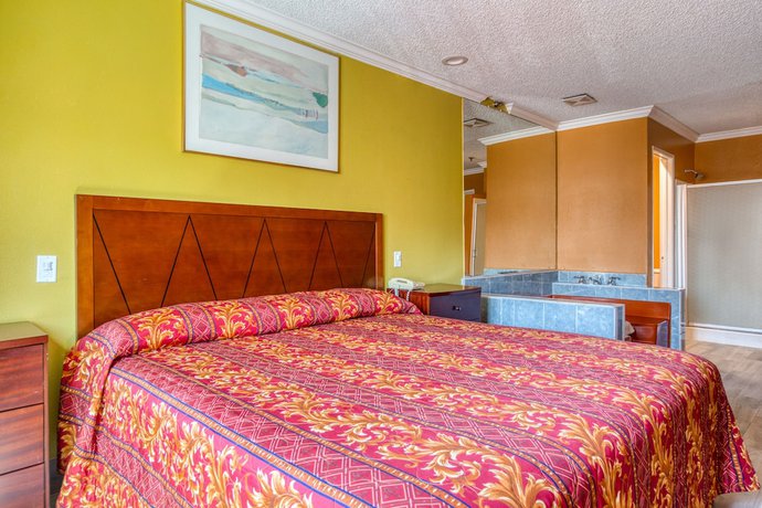 Imagen de la habitación del Motel Heritage Inn and Suites, Corona. Foto 7