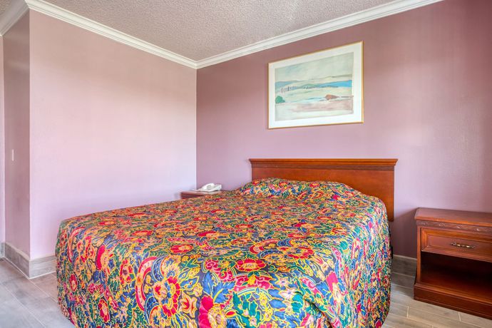 Imagen de la habitación del Motel Heritage Inn and Suites, Corona. Foto 9
