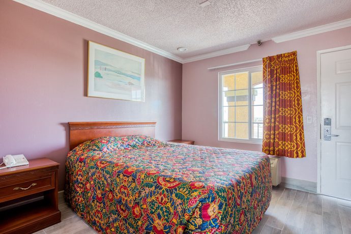Imagen de la habitación del Motel Heritage Inn and Suites, Corona. Foto 13