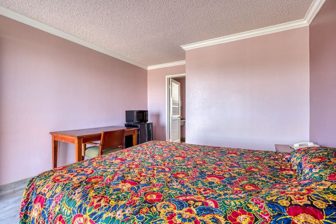 Imagen de la habitación del Motel Heritage Inn and Suites, Corona. Foto 15