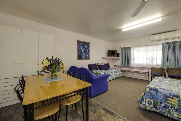 Imagen de la habitación del Motel Hi-Way Units. Foto 9