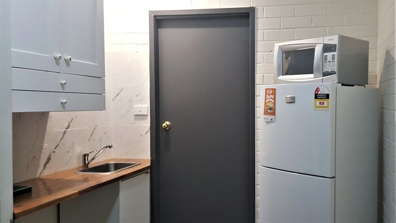 Imagen de la habitación del Motel Hibiscus Lakeside. Foto 17